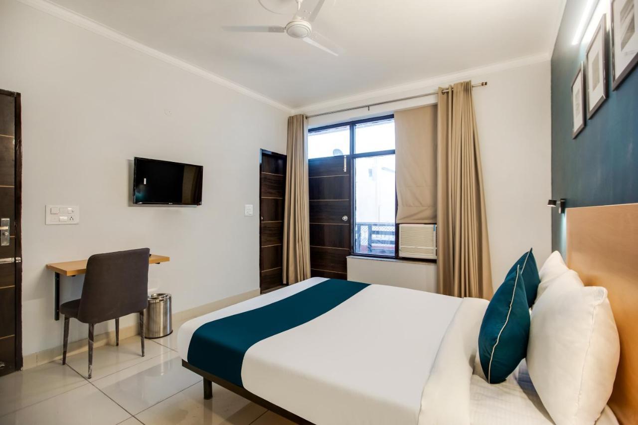 Silverkey Executive Stays 42933 Medanta Corporate Гургаон Экстерьер фото